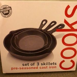 Cast iron skillets